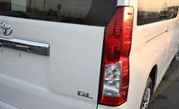 Toyota HiAce 2024 года за 31 500 000 тг. в Актау