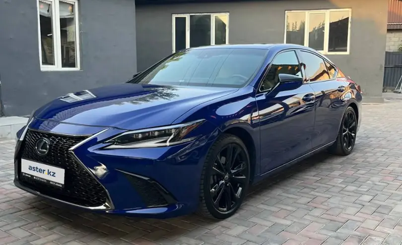 Lexus ES 2022 года за 28 000 000 тг. в Алматы
