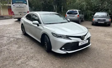 Toyota Camry 2018 года за 12 500 000 тг. в Восточно-Казахстанская область фото 1