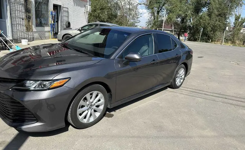 Toyota Camry 2019 года за 8 900 000 тг. в Алматы
