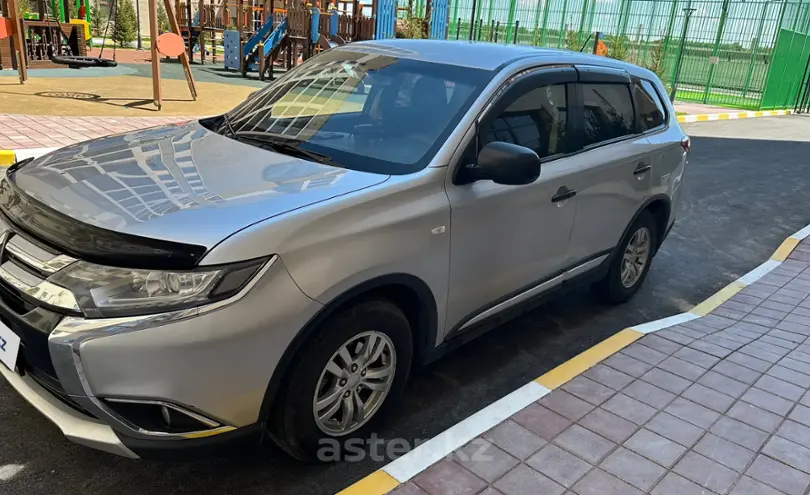 Mitsubishi Outlander 2015 года за 9 500 000 тг. в Караганда