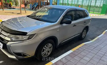 Mitsubishi Outlander 2015 года за 9 500 000 тг. в Караганда фото 1