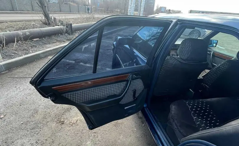 Mercedes-Benz W124 1993 года за 1 100 000 тг. в Карагандинская область