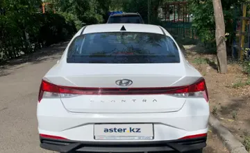 Hyundai Elantra 2022 года за 9 300 000 тг. в Атырауская область фото 4