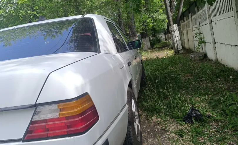 Mercedes-Benz E-Класс 1992 года за 1 500 000 тг. в Караганда фото 4
