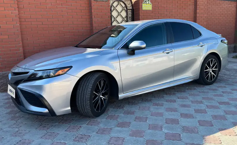 Toyota Camry 2021 года за 13 700 000 тг. в Мангистауская область