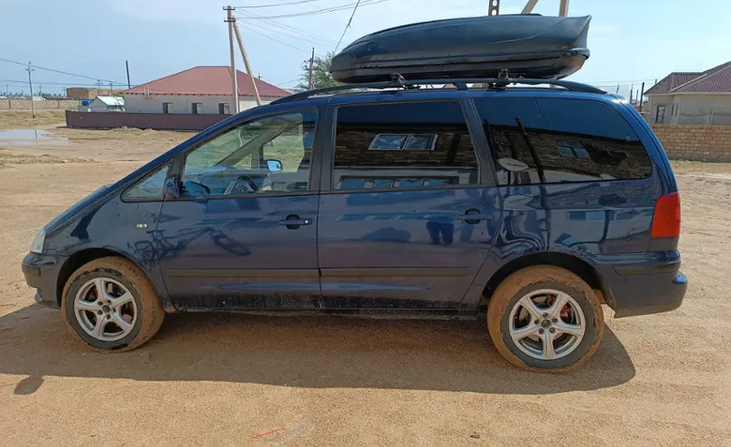 Volkswagen Sharan 2002 года за 2 500 000 тг. в Актюбинская область