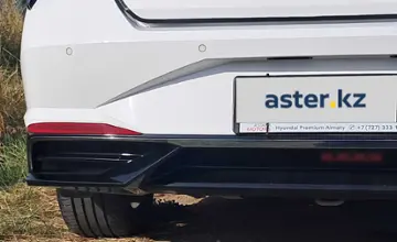 Hyundai Elantra 2021 года за 10 500 000 тг. в Астана фото 4