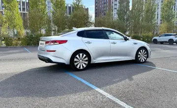 Kia Optima 2018 года за 9 000 000 тг. в Астана