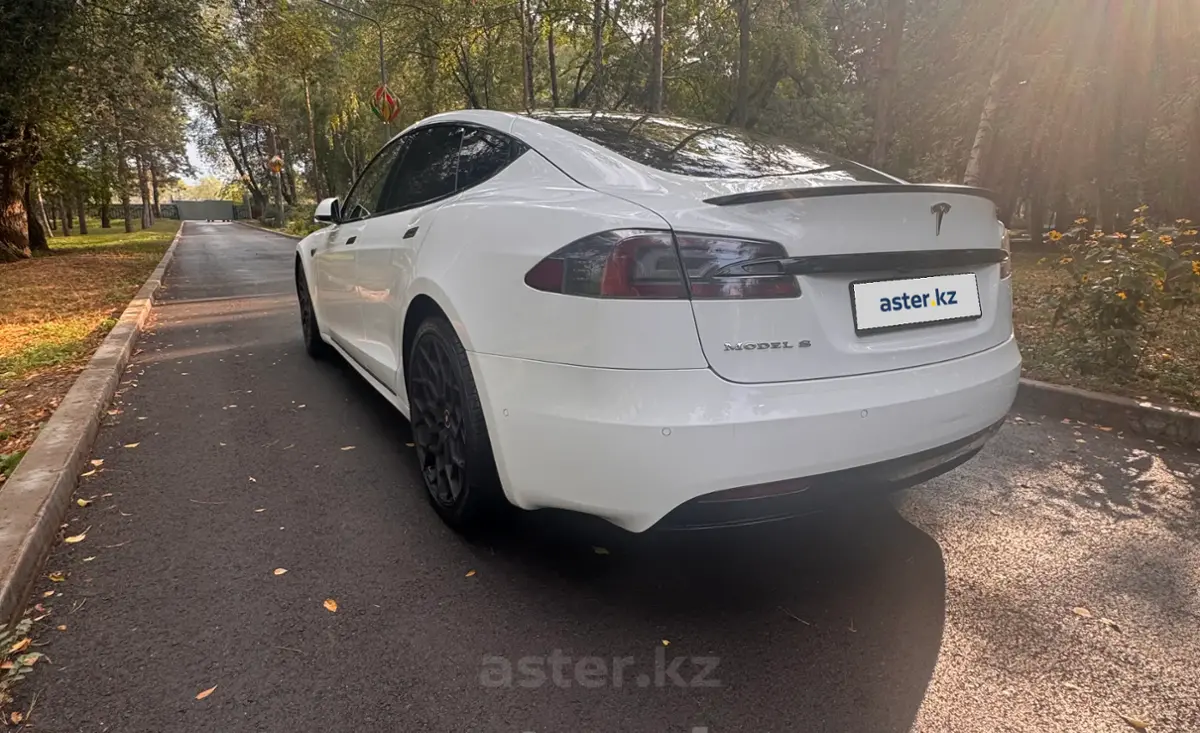 Tesla Model S 2017