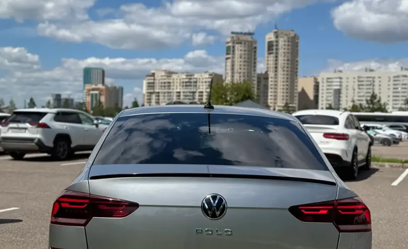 Volkswagen Polo 2022 года за 7 700 000 тг. в Астана фото 2