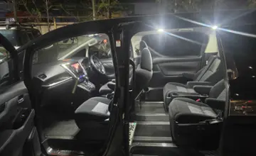 Toyota Alphard 2016 года за 15 000 000 тг. в Алматы