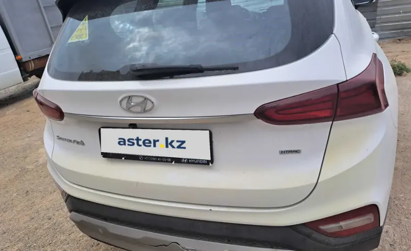Hyundai Santa Fe 2018 года за 11 000 000 тг. в Актау