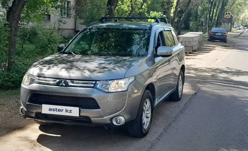 Mitsubishi Outlander 2012 года за 7 100 000 тг. в Алматы