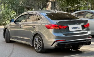 Hyundai Elantra 2017 года за 7 300 000 тг. в Алматы