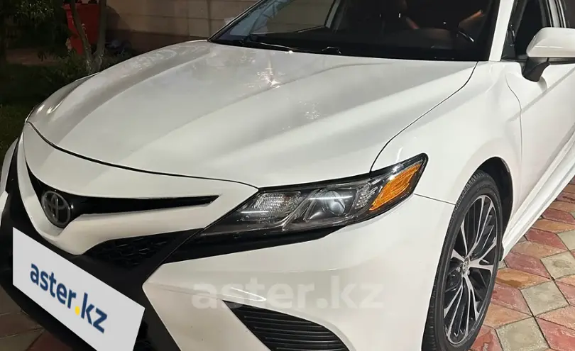 Toyota Camry 2020 года за 11 500 000 тг. в Тараз