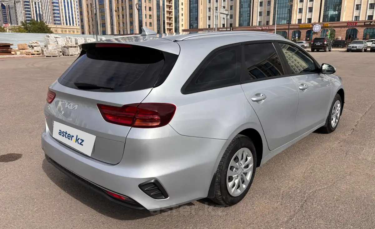 Купить Kia Ceed SW 2022 года в Астане, цена 9000000 тенге. Продажа Kia Ceed SW в Астане - Aster.kz. №c1237208 Kia Ceed SW 2022 года за 9 000 000 тг. в Астана - фото 4