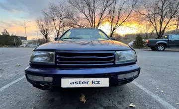 Volkswagen Vento 1996 года за 900 000 тг. в Шымкент фото 2