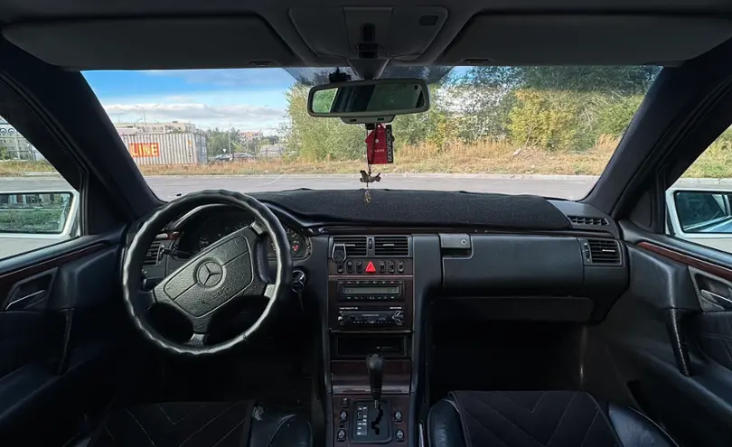 Mercedes-Benz E-Класс 1996 года за 2 300 000 тг. в Карагандинская область фото 4
