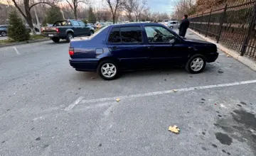 Volkswagen Vento 1996 года за 900 000 тг. в Шымкент