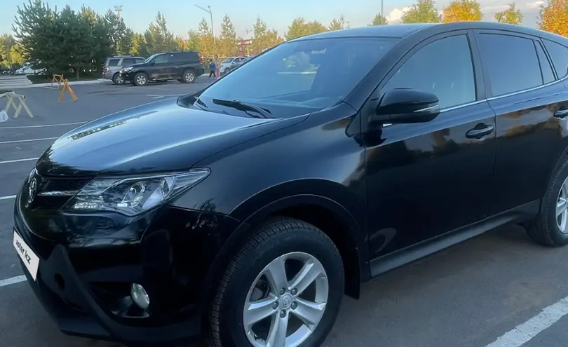 Toyota RAV4 2013 года за 9 800 000 тг. в Астана