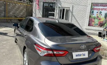 Toyota Camry 2019 года за 8 900 000 тг. в Алматы