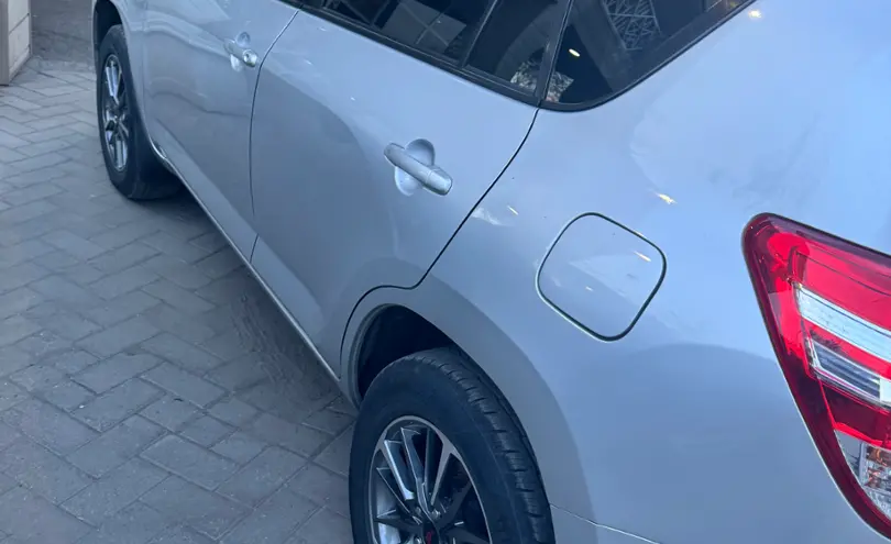 Toyota RAV4 2010 года за 7 000 000 тг. в Семей фото 4