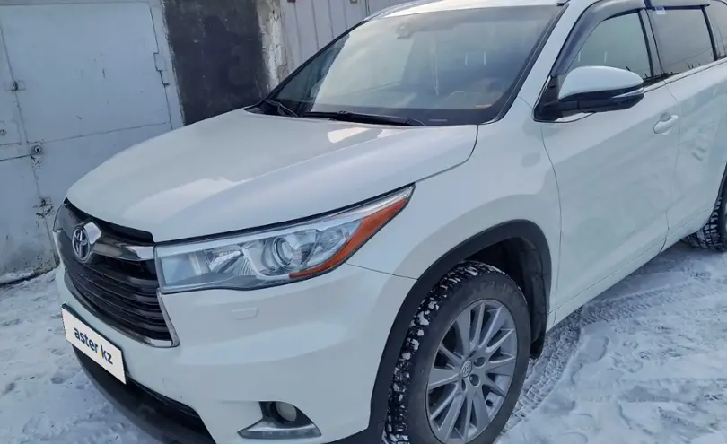 Toyota Highlander 2014 года за 16 000 000 тг. в Астана фото 2