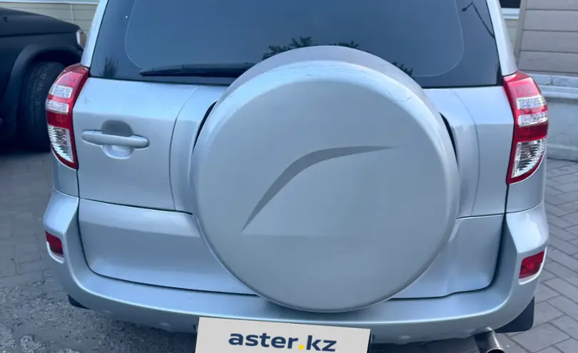 Toyota RAV4 2010 года за 7 000 000 тг. в Семей фото 3