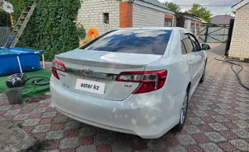 Toyota Camry 2013 года за 7 000 000 тг. в Актобе фото 4