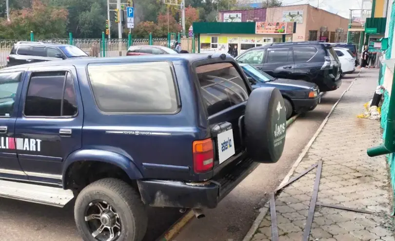 Toyota Hilux Surf 1993 года за 2 000 000 тг. в Петропавловск фото 4