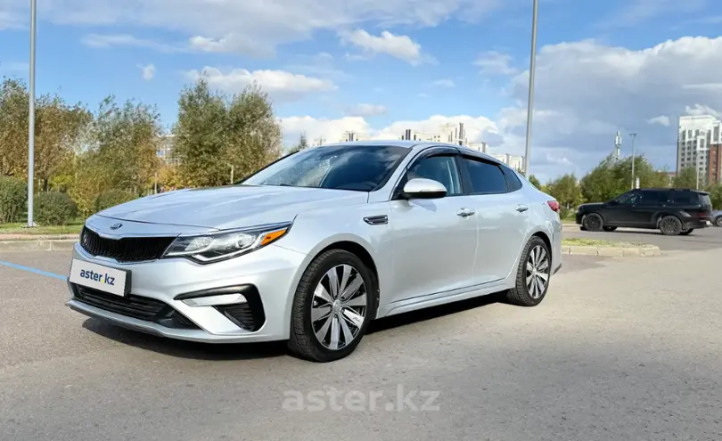 Kia Optima 2018 года за 9 000 000 тг. в Астана