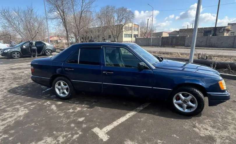 Mercedes-Benz W124 1993 года за 1 100 000 тг. в Карагандинская область фото 2