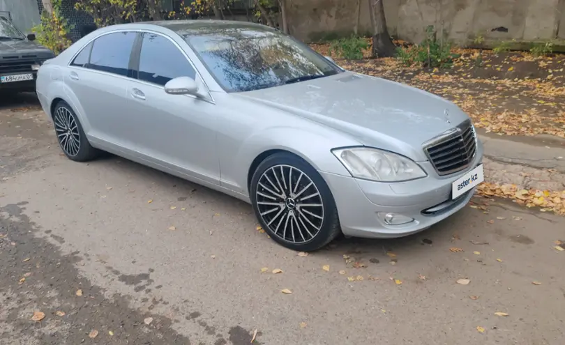 Mercedes-Benz S-Класс 2005 года за 7 300 000 тг. в Астана фото 2