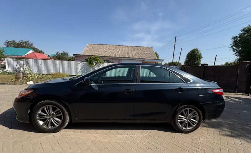Toyota Camry 2017 года за 7 000 000 тг. в Актобе
