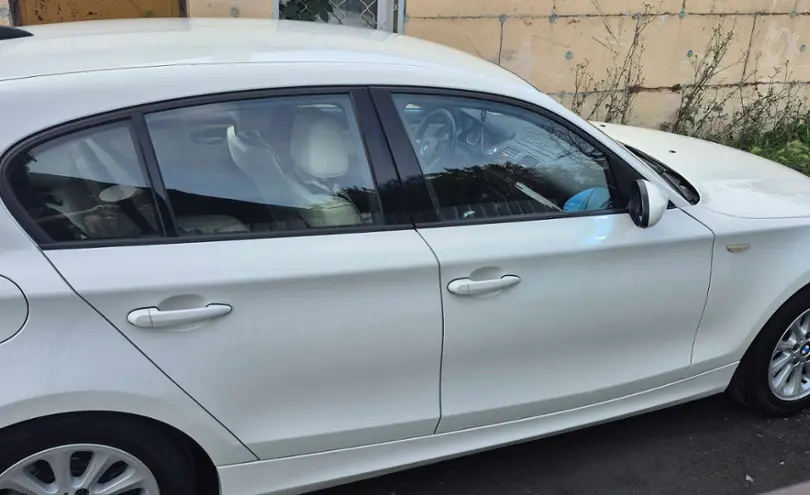 BMW 1 серии 2008 года за 6 000 000 тг. в Астана фото 3