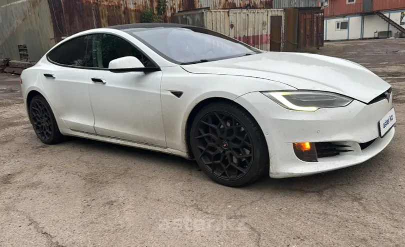 Tesla Model S 2017 года за 17 000 000 тг. в Алматы