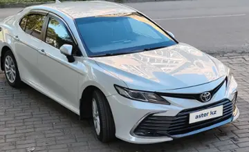 Toyota Camry 2021 года за 11 900 000 тг. в Усть-Каменогорск фото 3