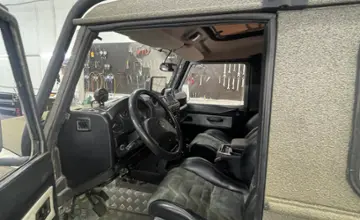 Land Rover Defender 1995 года за 8 500 000 тг. в Алматы фото 5