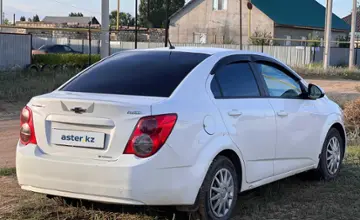 Chevrolet Aveo 2014 года за 2 850 000 тг. в Актюбинская область фото 4