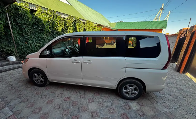 Nissan Serena 2010 года за 6 000 000 тг. в Талдыкорган фото 1