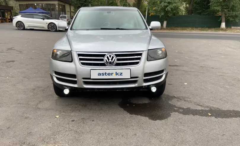 Volkswagen Touareg 2004 года за 5 200 000 тг. в Алматы фото 2