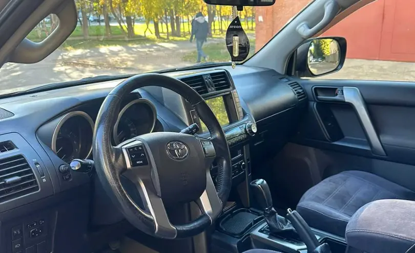 Toyota Land Cruiser Prado 2013 года за 16 000 000 тг. в Астана фото 2