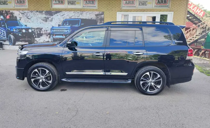 Toyota Land Cruiser 2020 года за 36 000 000 тг. в Алматы