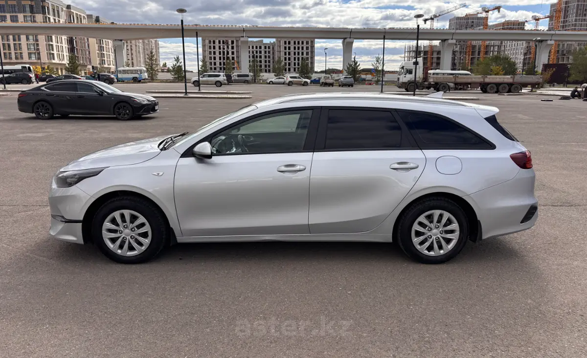 Купить Kia Ceed SW 2022 года в Астане, цена 9000000 тенге. Продажа Kia Ceed SW в Астане - Aster.kz. №c1237208 Kia Ceed SW 2022 года за 9 000 000 тг. в Астана - фото 7