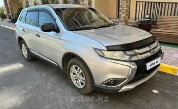 Mitsubishi Outlander 2015 года за 9 500 000 тг. в Караганда фото 2