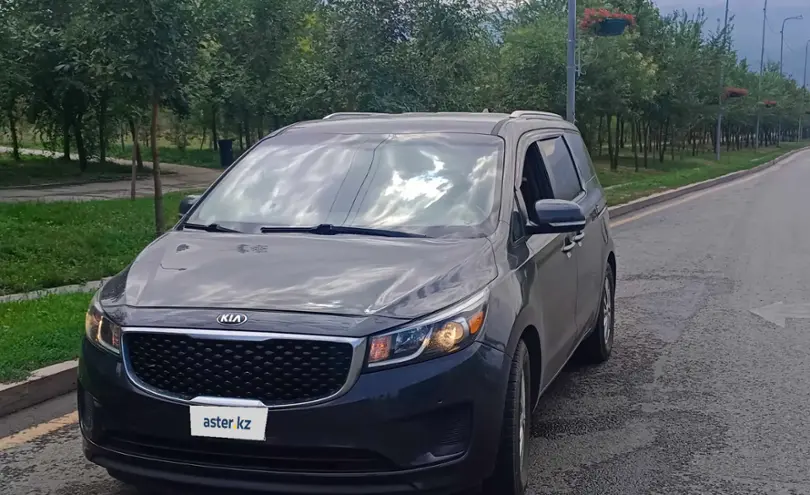 Kia Sedona 2017 года за 11 800 000 тг. в Алматы