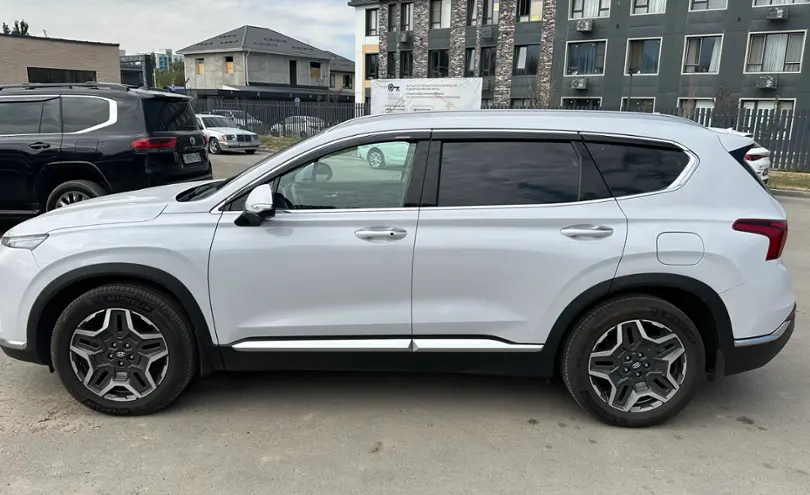 Hyundai Santa Fe 2023 года за 18 000 000 тг. в Алматы фото 4