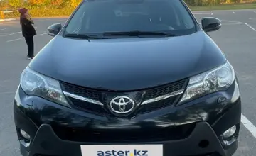 Toyota RAV4 2013 года за 9 800 000 тг. в Астана фото 2