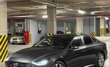 Hyundai Sonata 2019 года за 10 500 000 тг. в Астана